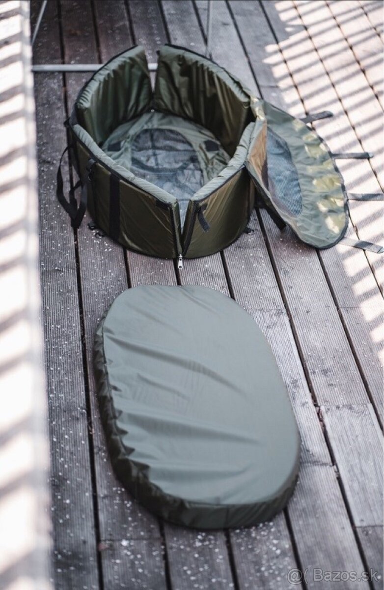 GIANTS FISHING Luxury Unhooking Mat Podložka Vanička