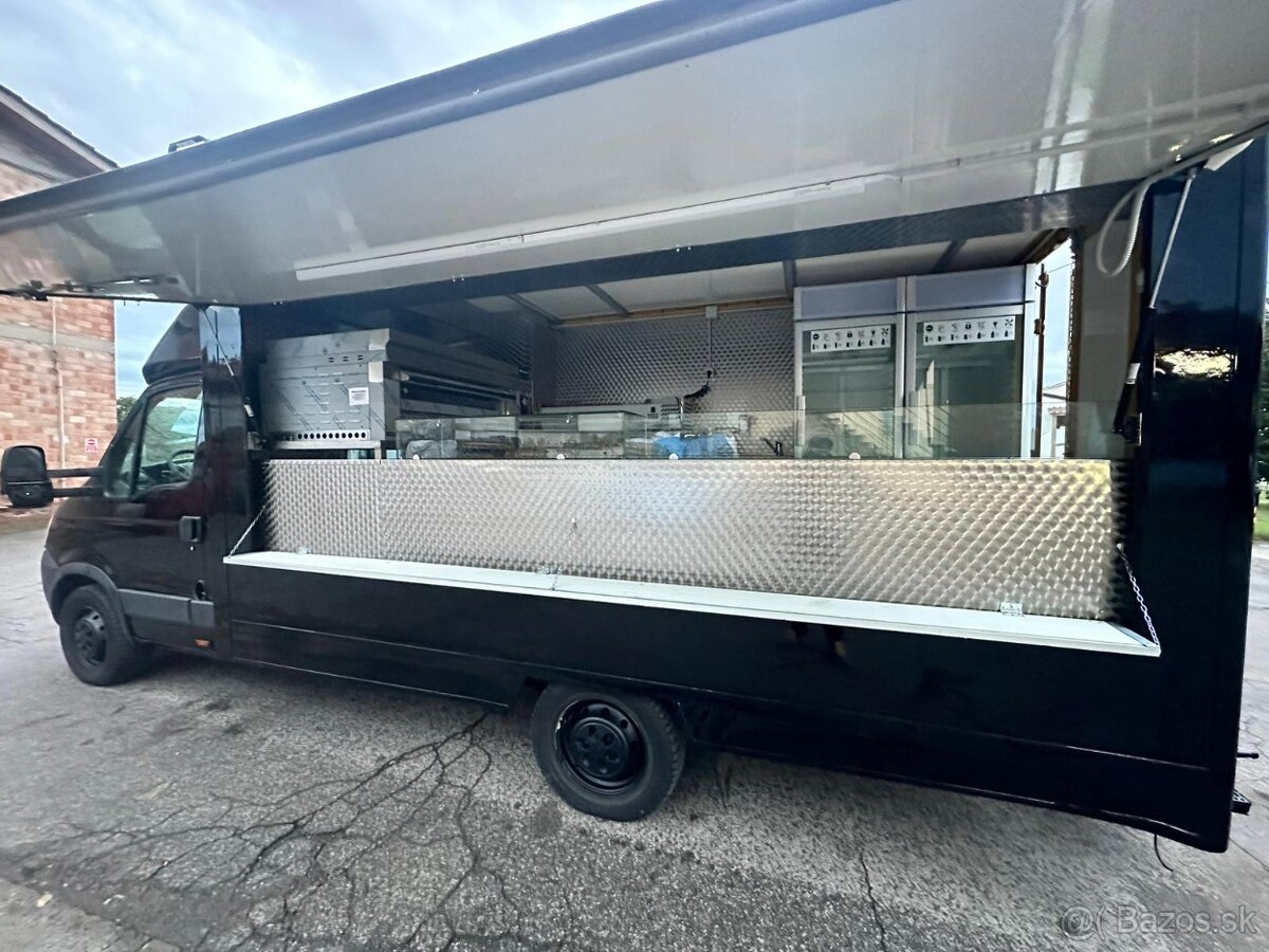 Iveco DAILY Pojazdná predajňa PIZZA