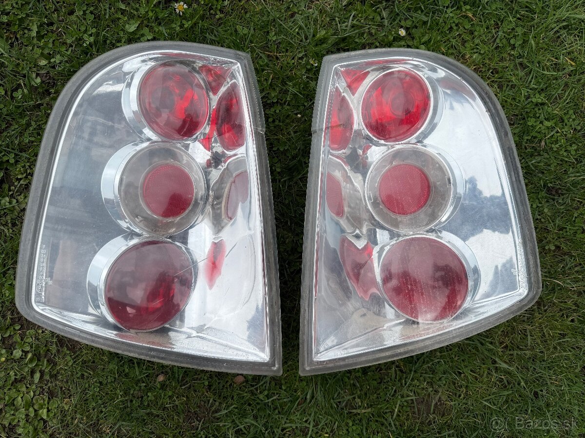Predam zadne tuning/čire svetla fabia 1