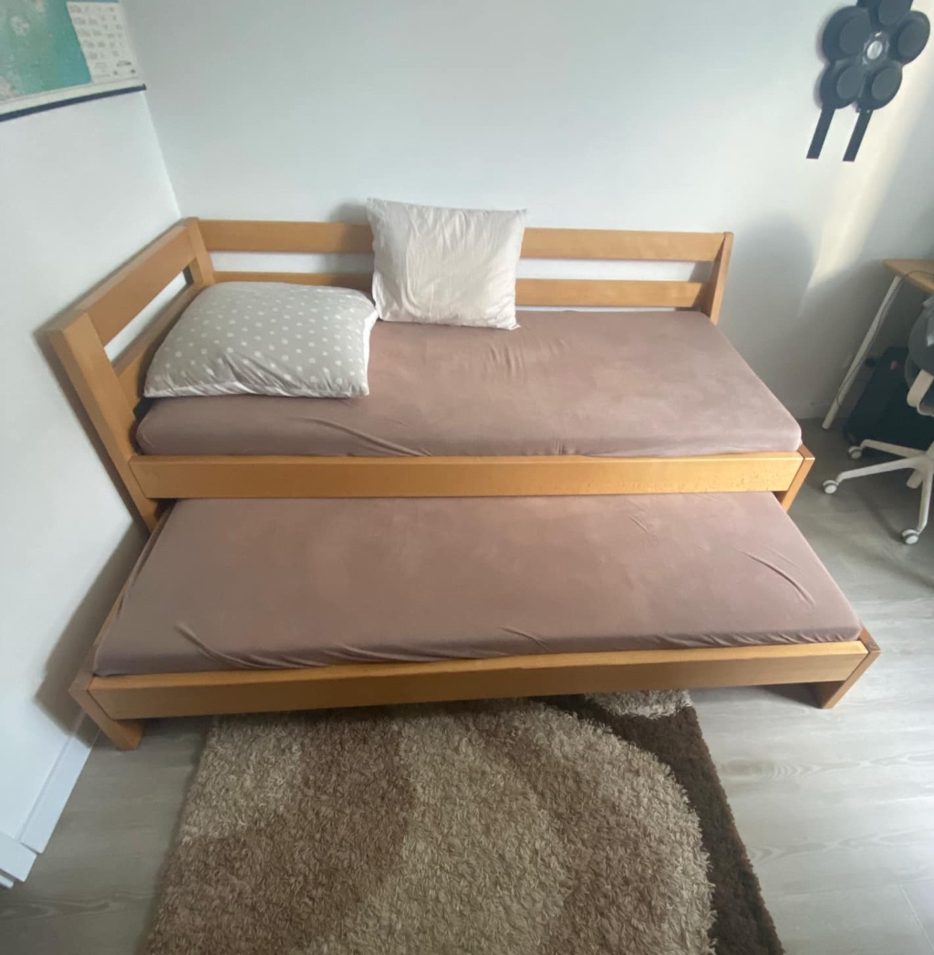 Postel z masívu