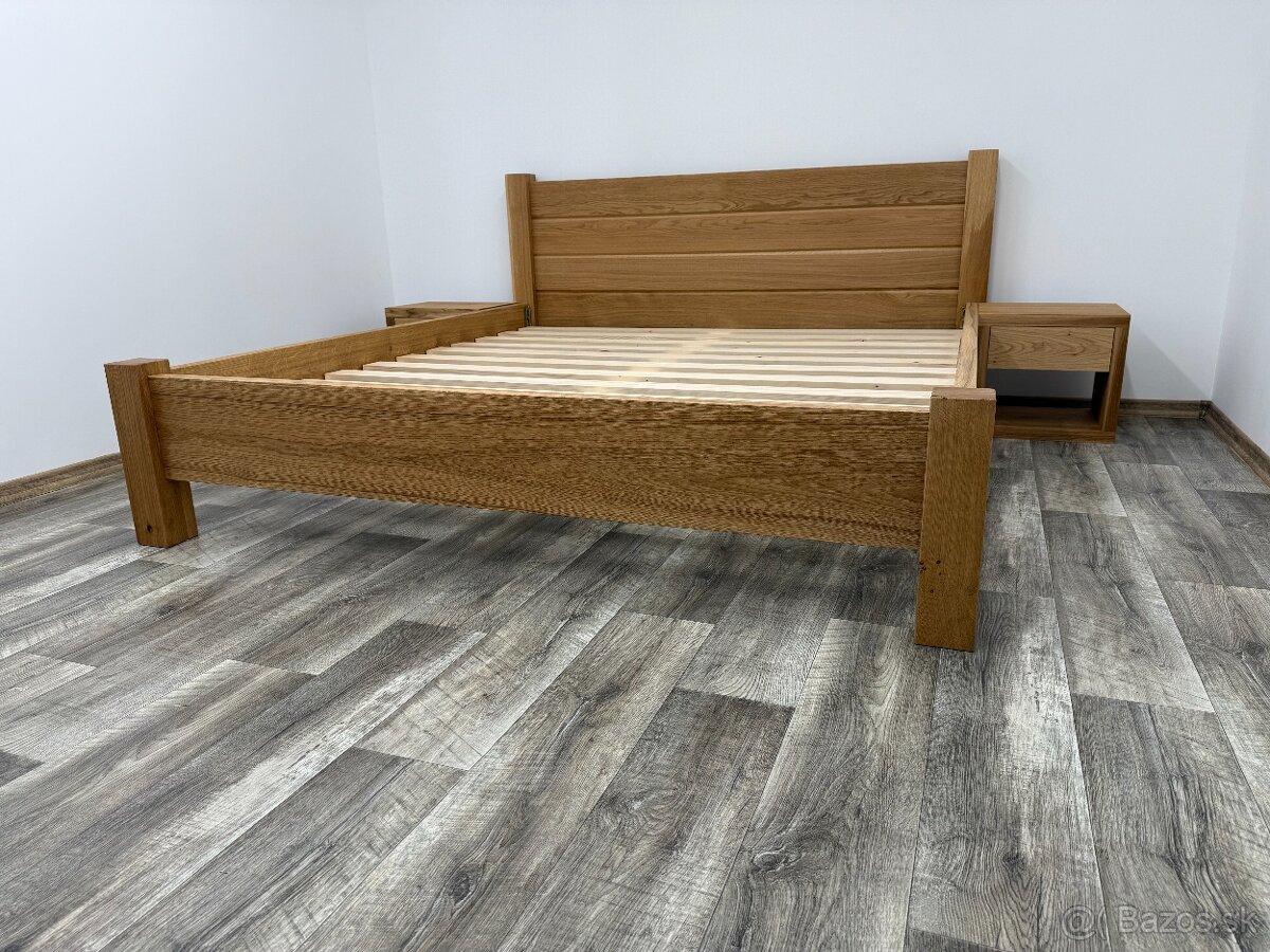 Manželska postel z dubového dreva