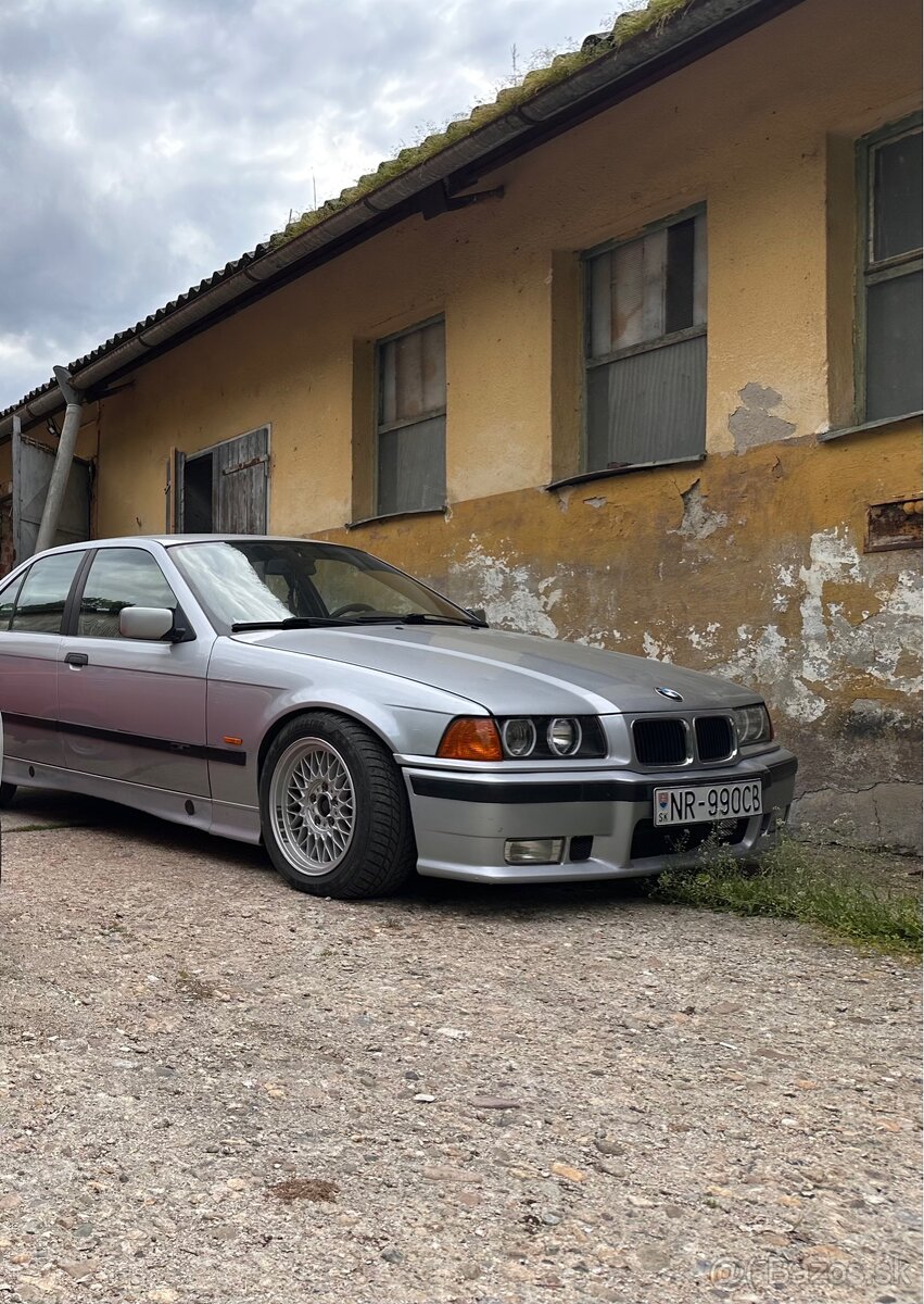BMW e36 328i