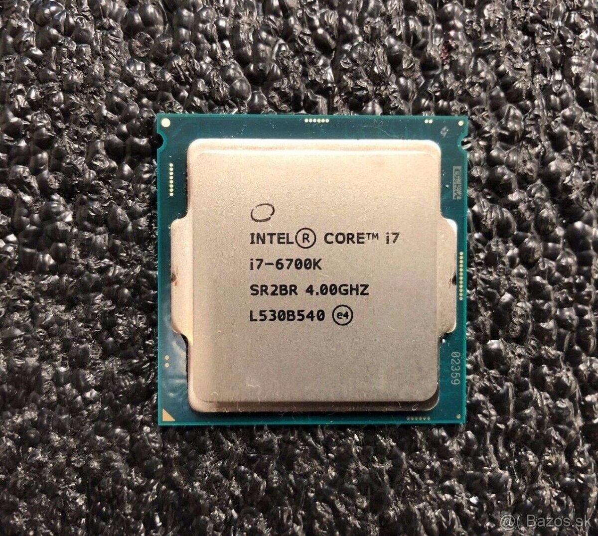 Predám procesor i7 6700k / 4-jadro a 8-vlákien
