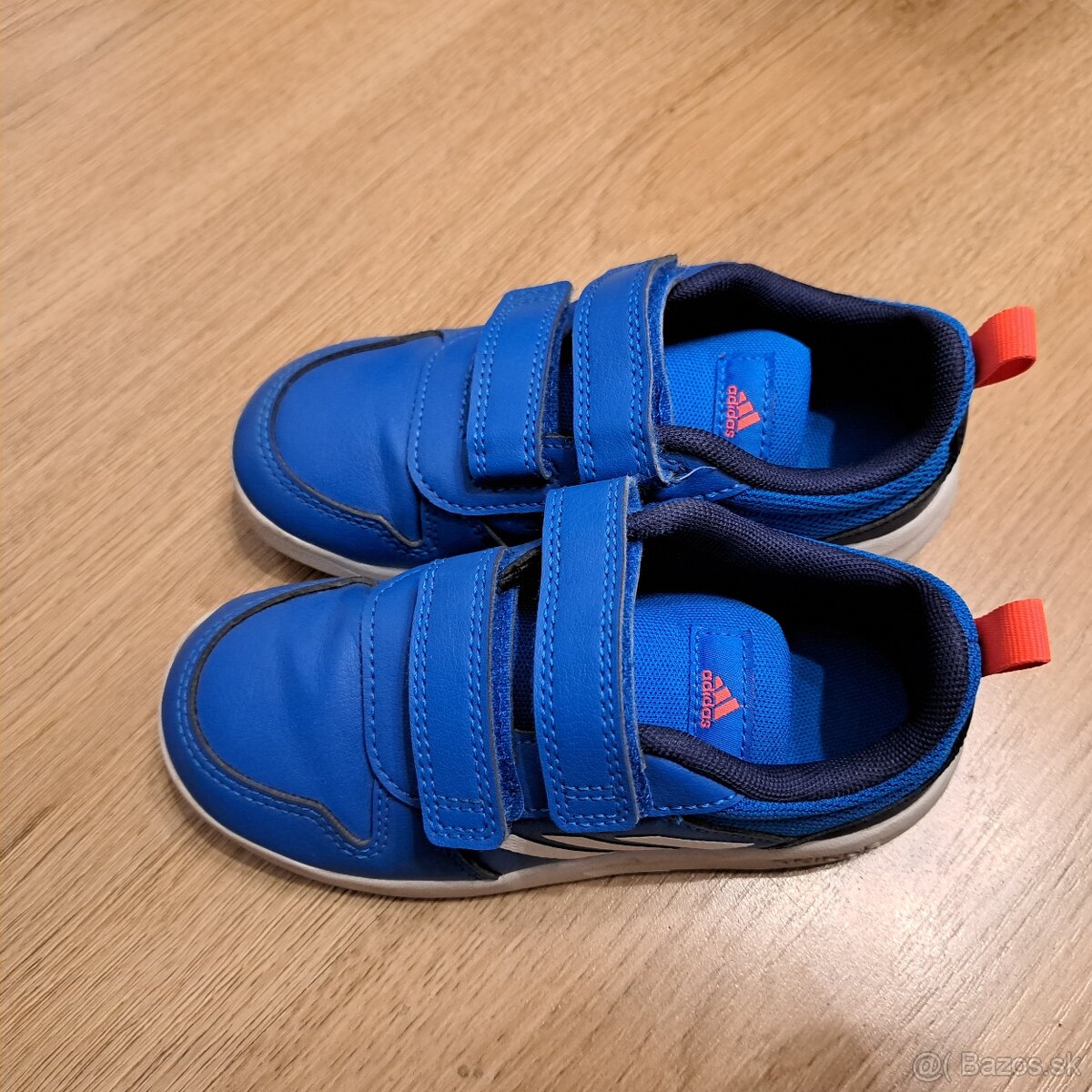 Tenisky Nike č. 27