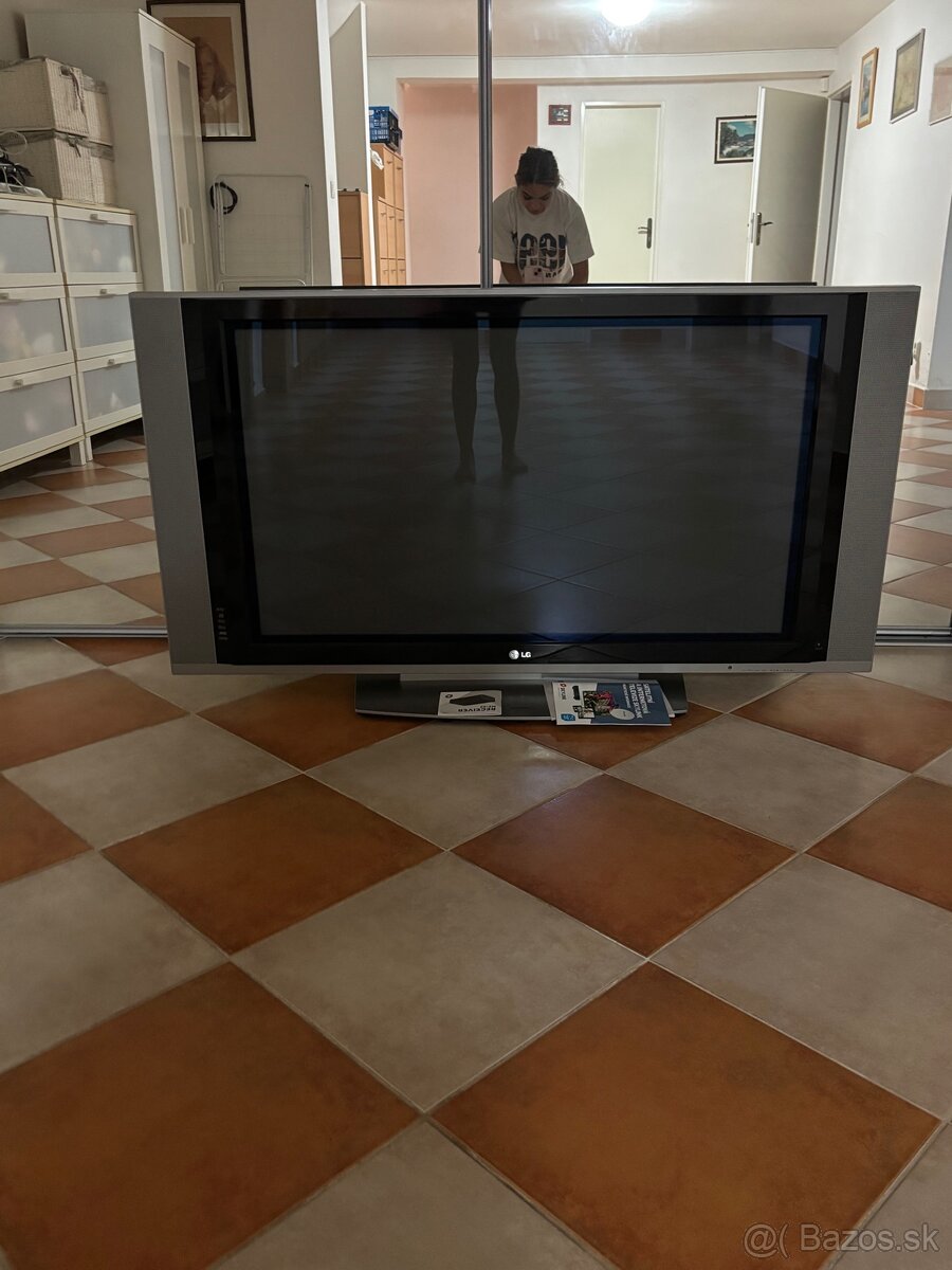 LG televízor