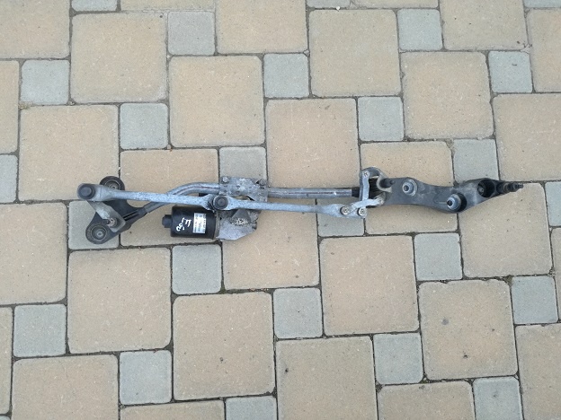 mechanizmus stieračov, motorčeky