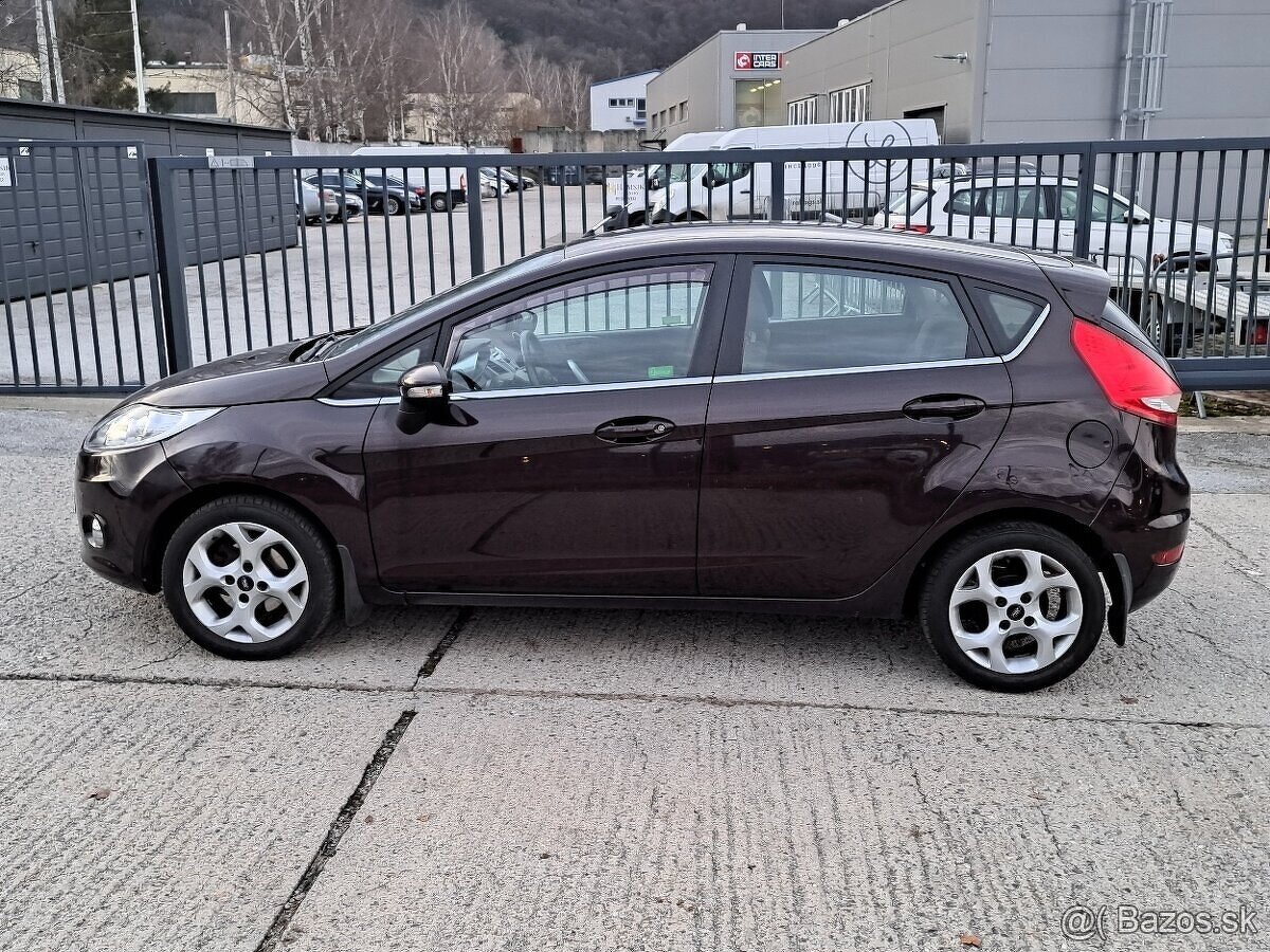 Ford Fiesta 1.25i benzín, 1.majiteľ, SR auto