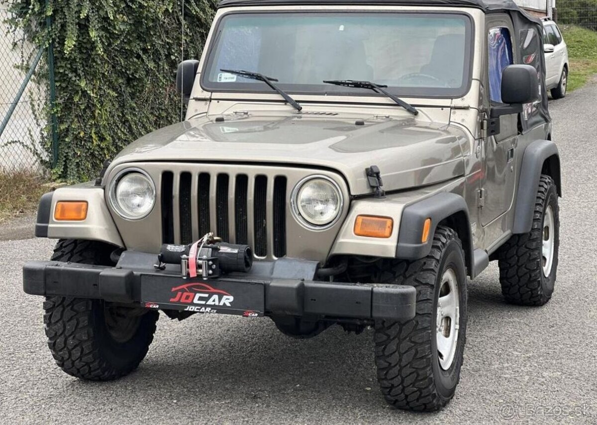 Jeep Wrangler 2.4i Sport 4x4 NAVIJÁK TAŽNÉ benzín manuál