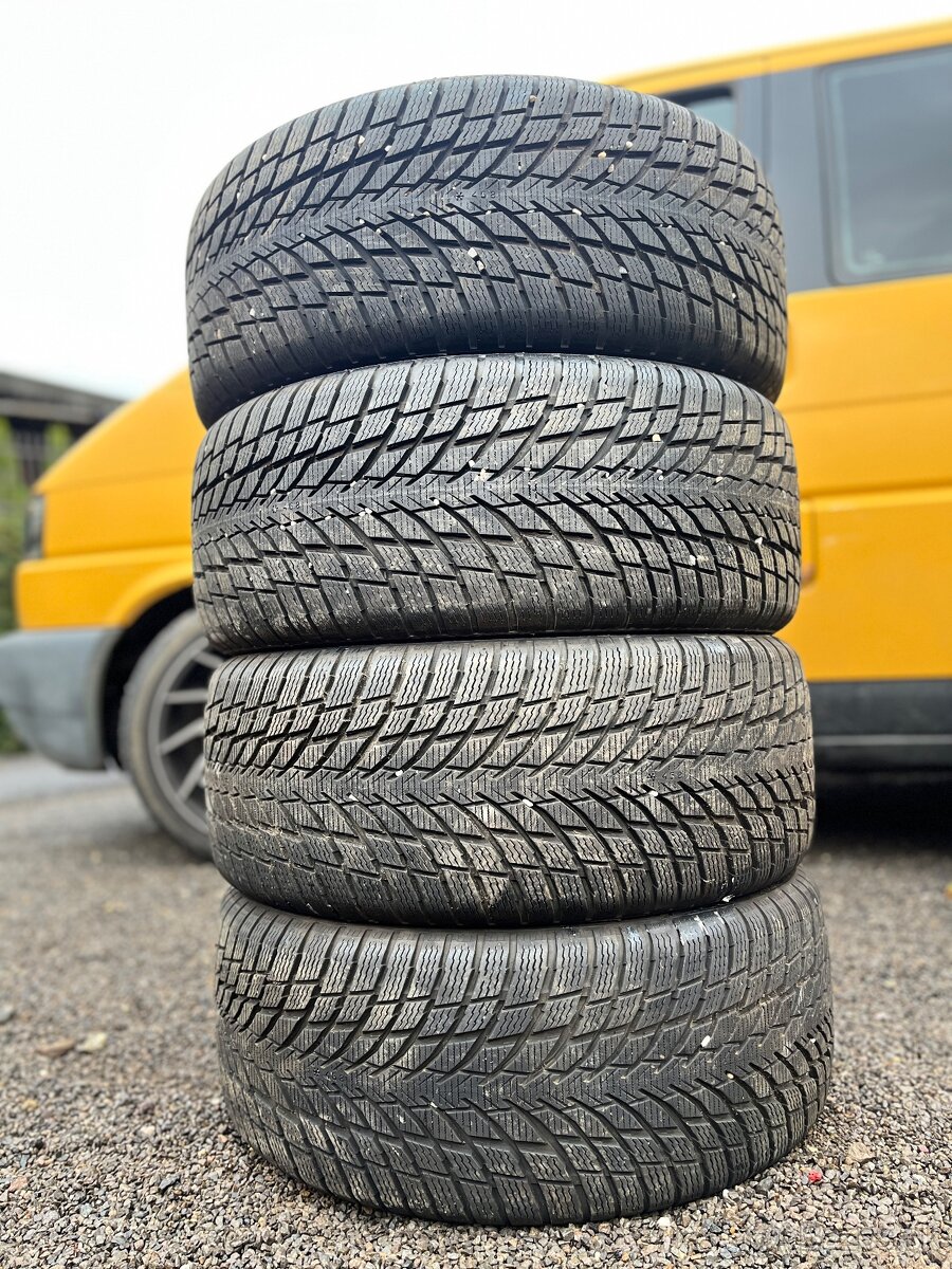 Zimné 225/40 r18 Nokian