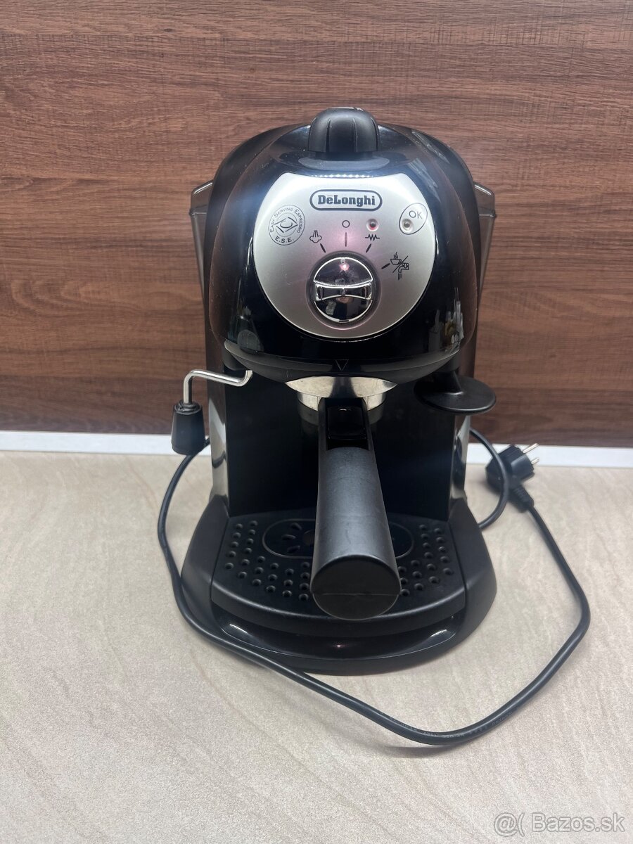 Kávovar DeLounghi