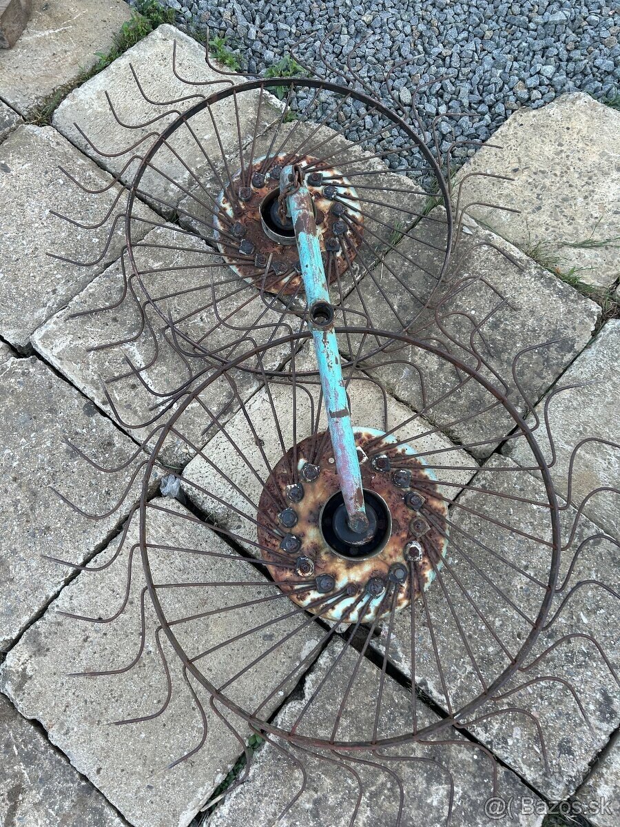 Predám 2x kotúč s rámom na slniečkovú hrabačku