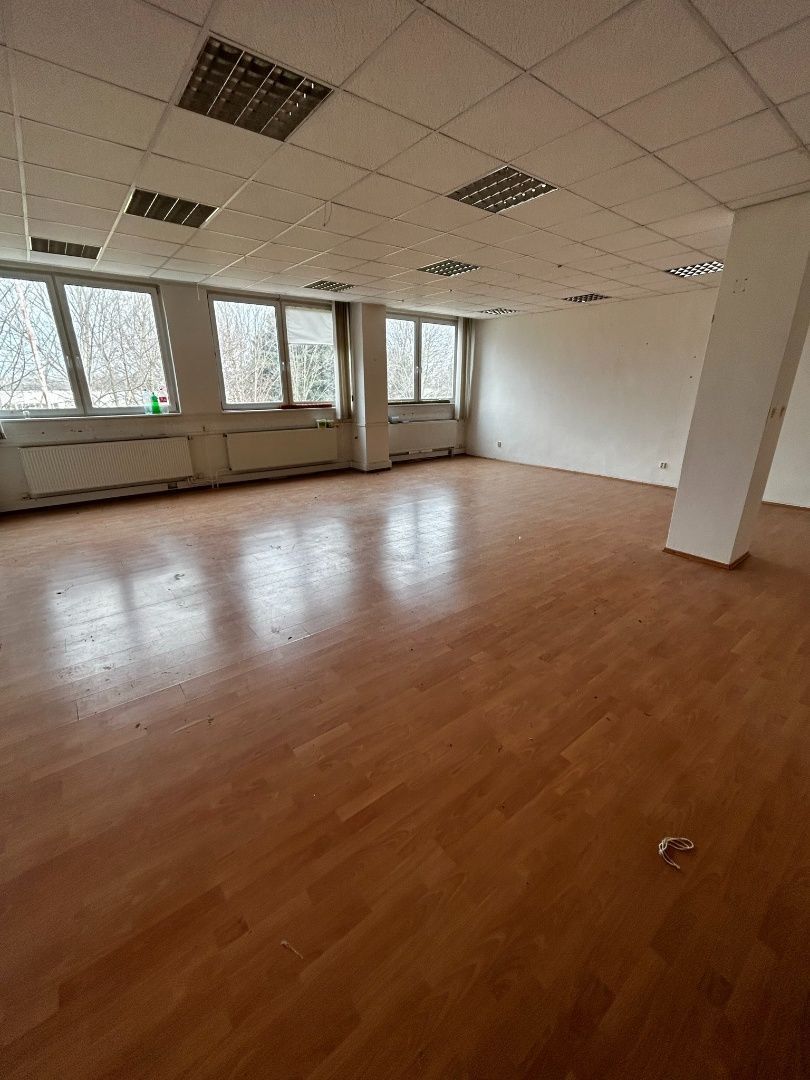 Kancelárske priestory v rôznych výmerách v mestskej časti Do