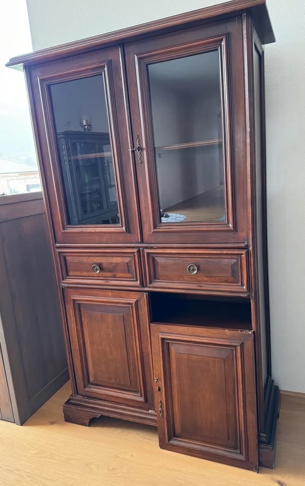 Predám vitrína, knižnica, skriňa