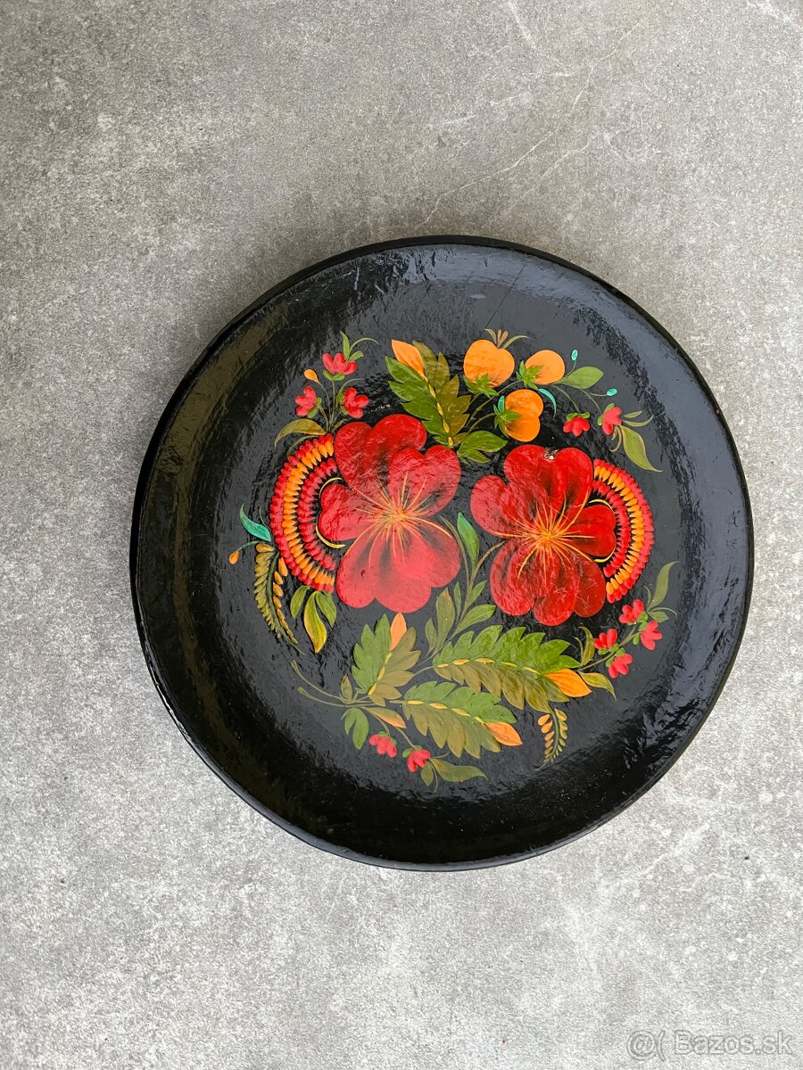 Predám drevený maľovaný tanier na stenu