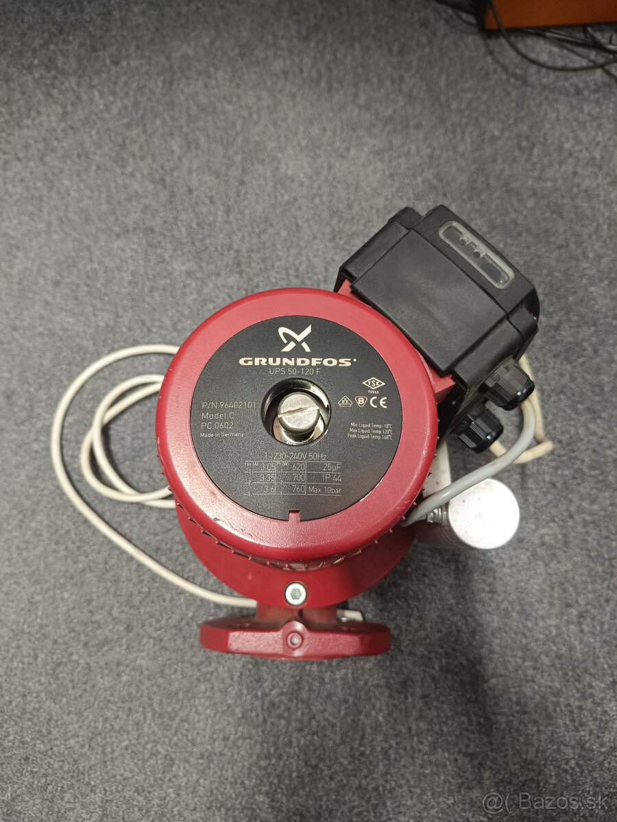 Obehové prírubové čerpadlo GRUNDFOS UPS 50-120F