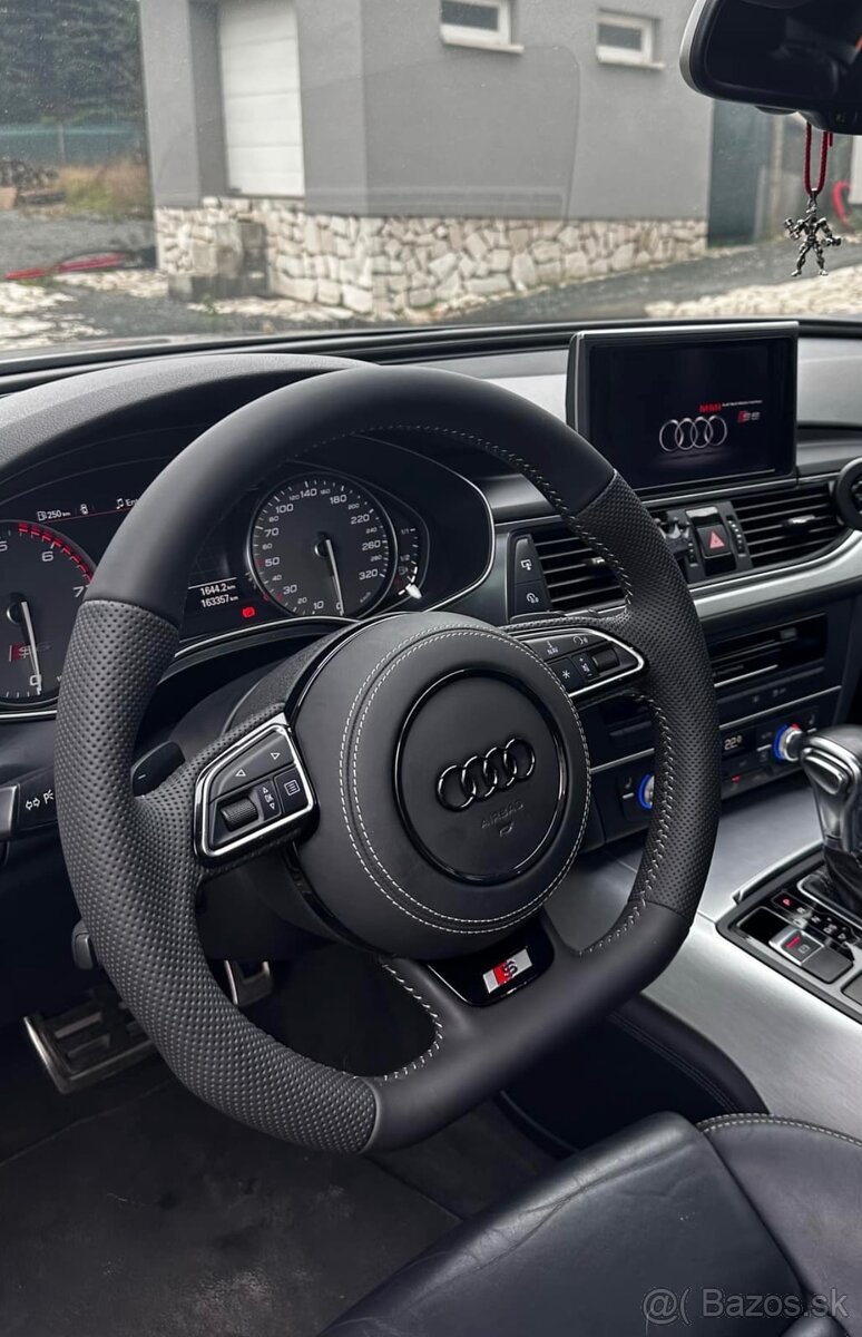 Volant audi skoseny s padlami F1 alebo aj bez padiel