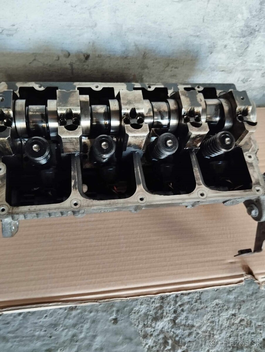 hlava motora 1,9 tdi 77kw bxe škoda octavia 2 motor