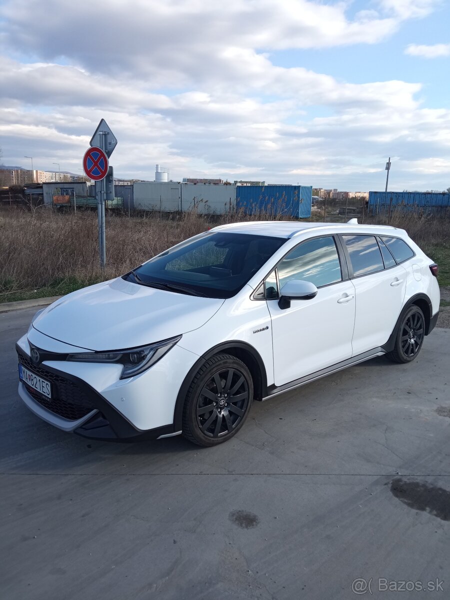 Toyota Corolla Combi 2.0 Hybrid Trek e-CVT