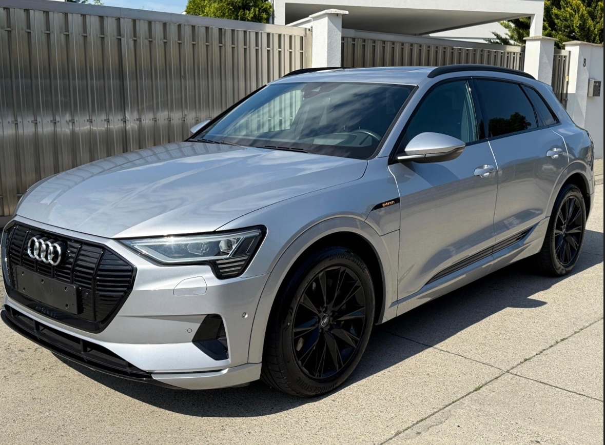 Audi E-tron 50 quattro S line ´