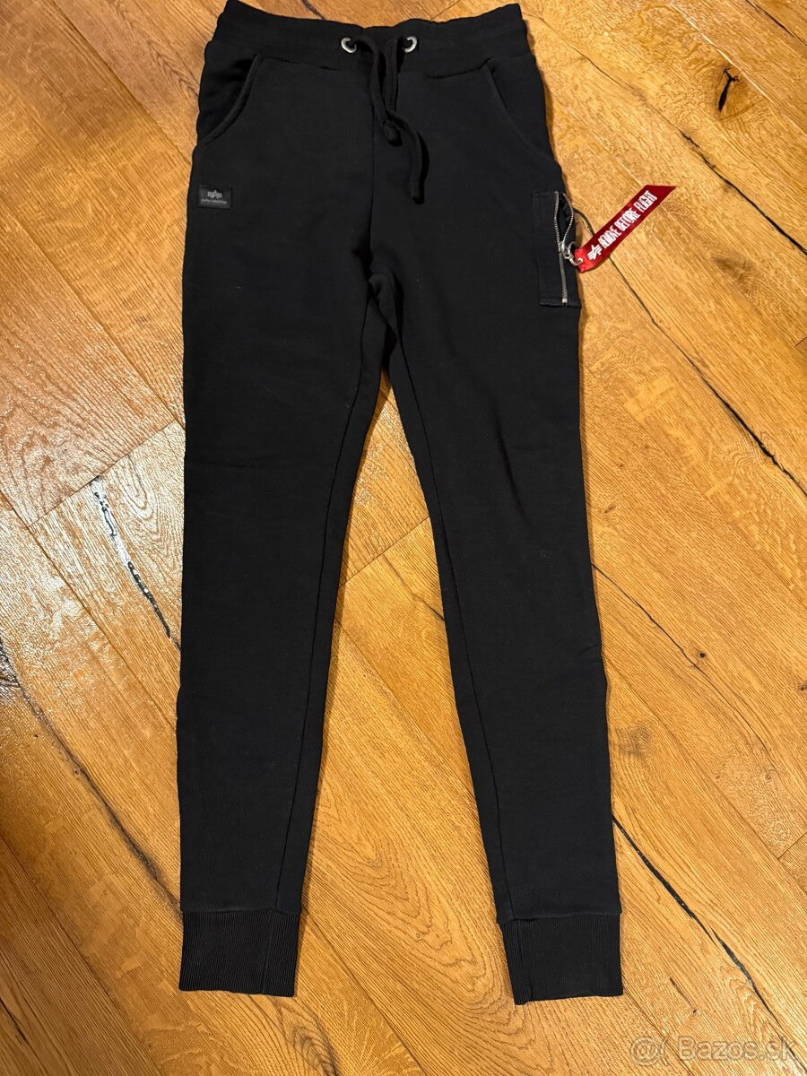 Predám pánske tepláky Alpha Industries