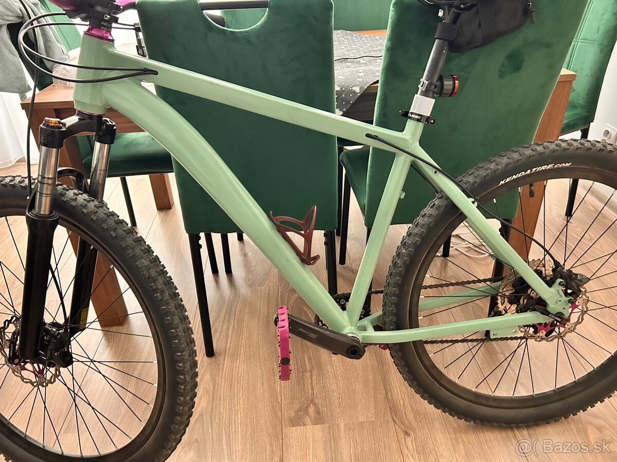 MTB bicykel – custom zostava