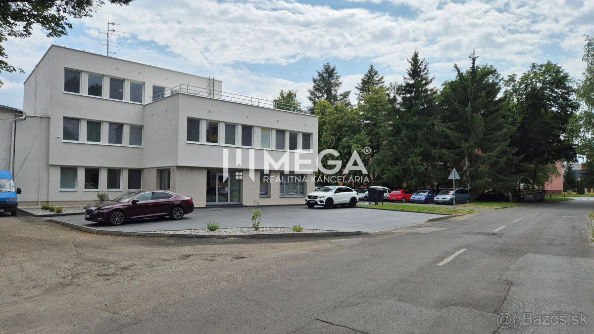 PRENÁJOM komerčného priestoru (26 m2) blízko centra Humenné