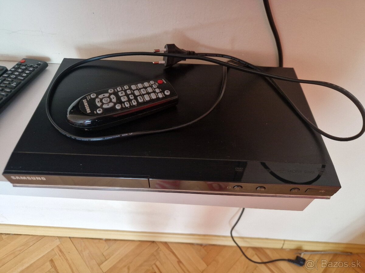 Samsung DVD D530