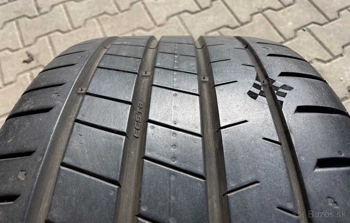 285/35 R20 4x Kumho nove