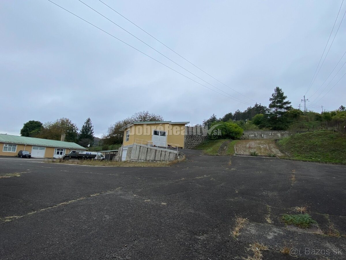 Na predaj pekný priemyselný areál na rozsiahlom pozemku aj s