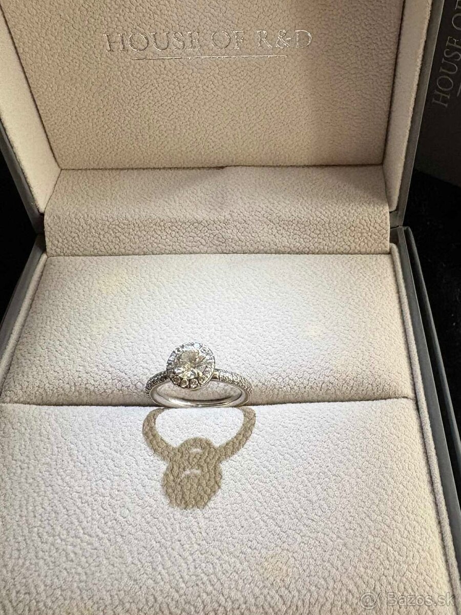 Luxusný prsteň z 18-karátového zlata s briliantmi