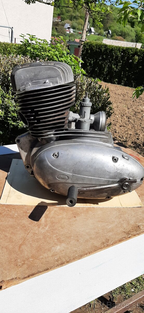 Jawa 250 -motor