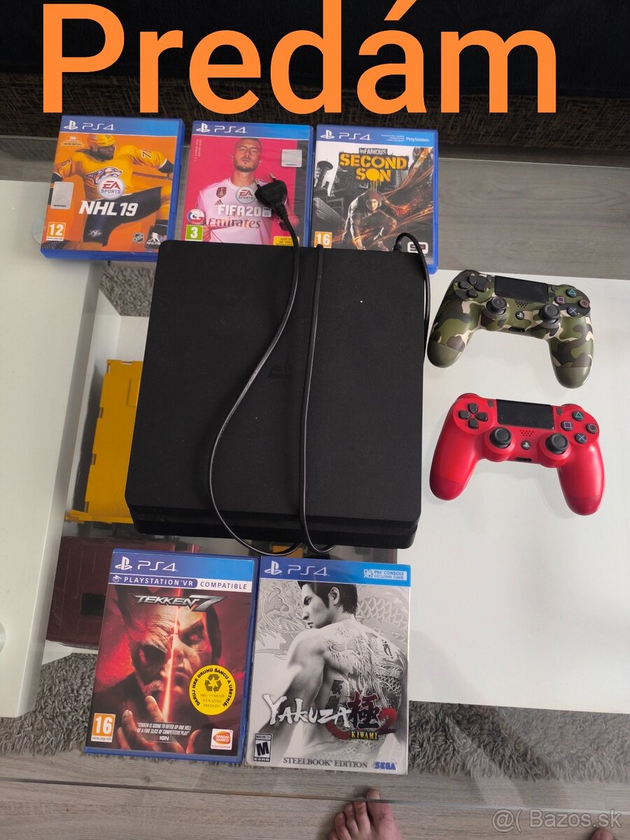 PS4