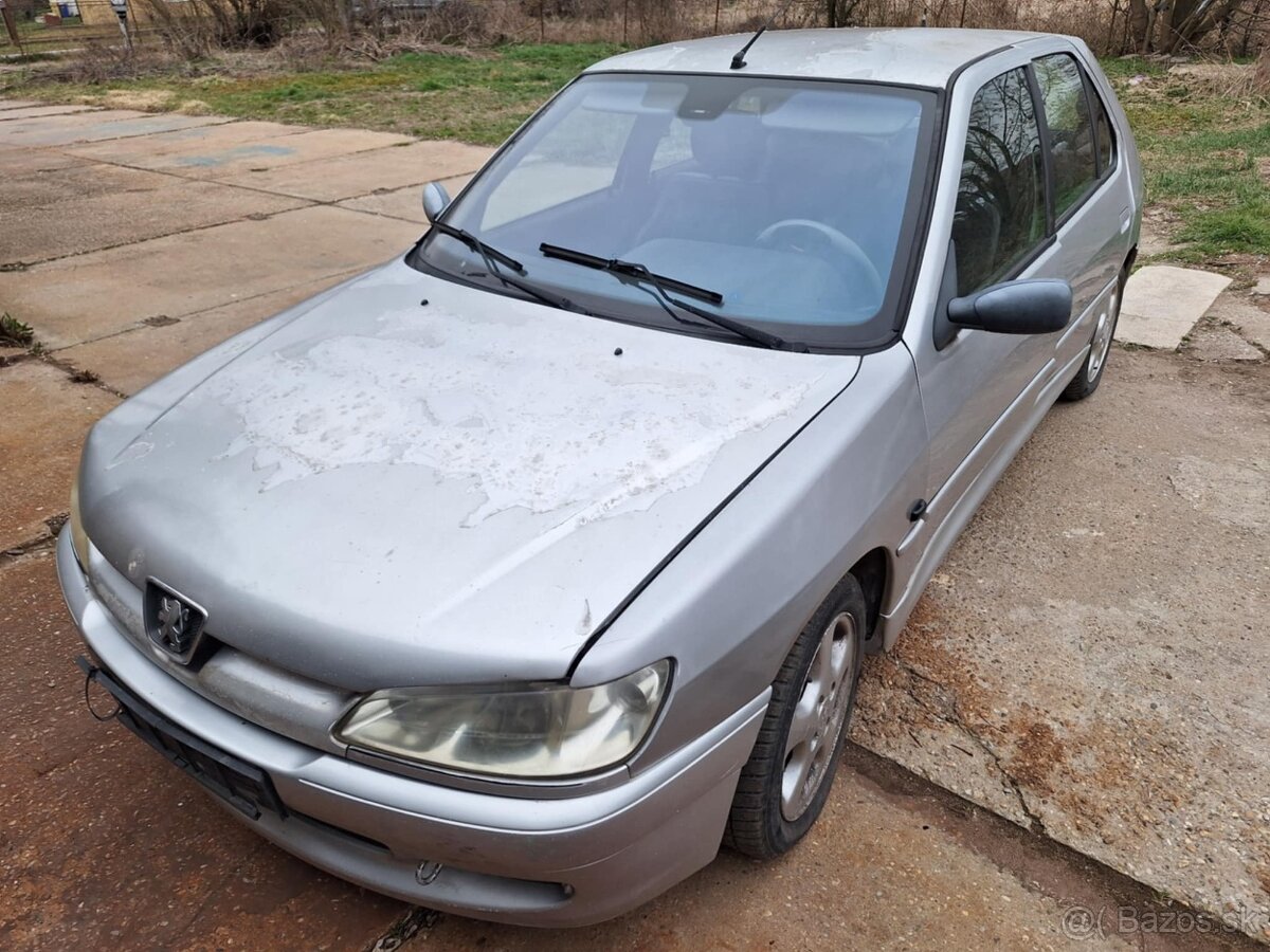 Peugeot 306