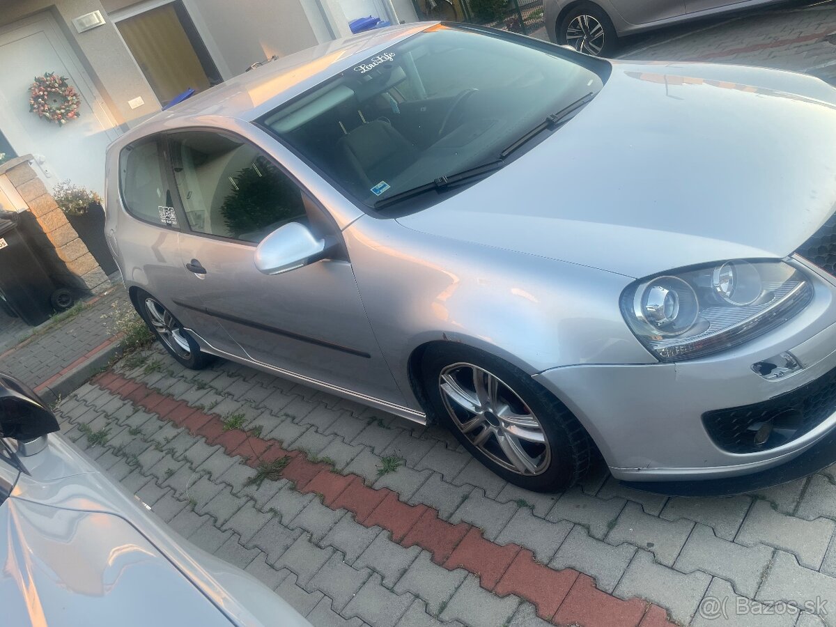 Predám golf V
