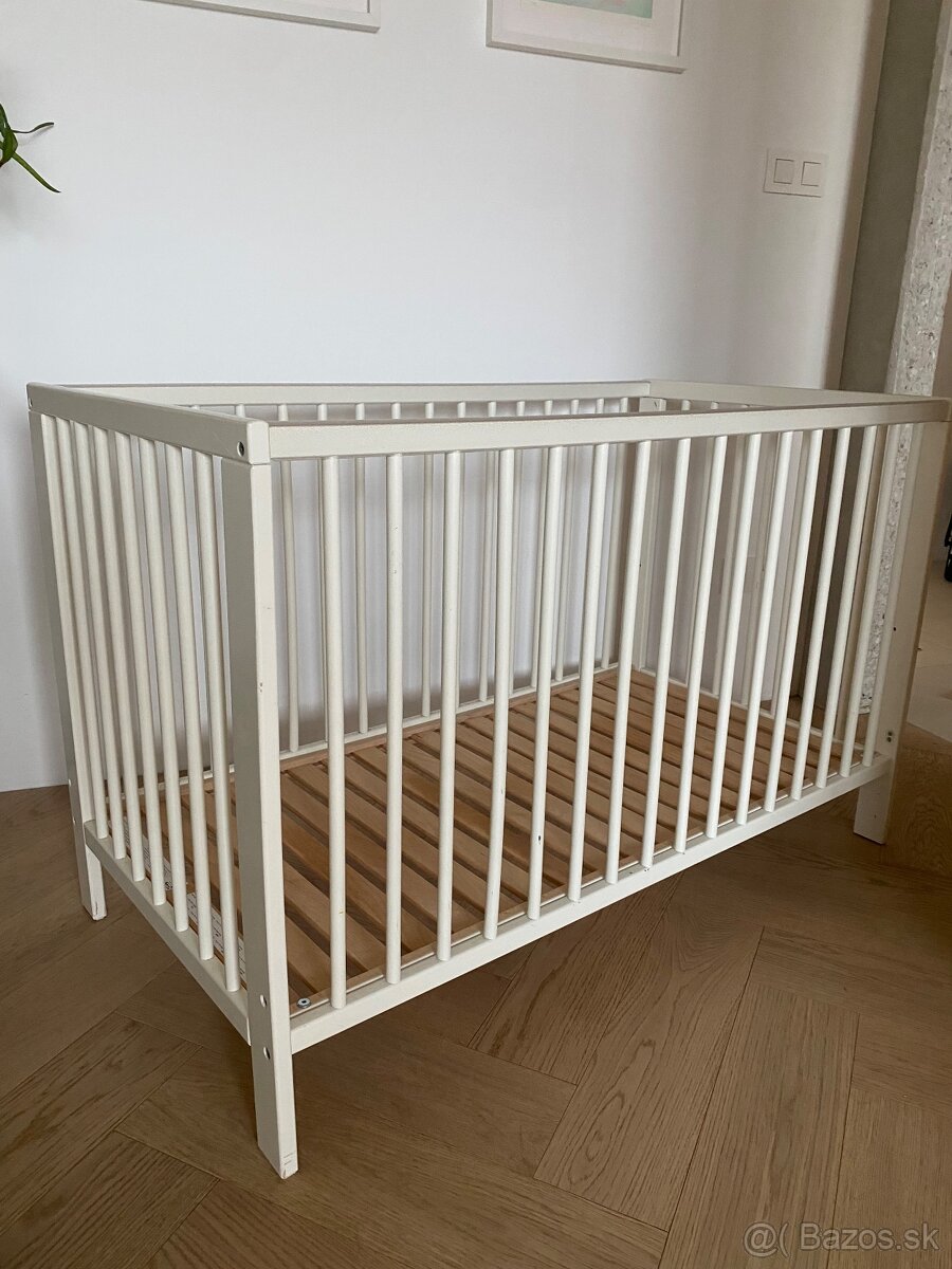 Detská postielka IKEA 120x60 s matracom IKEA