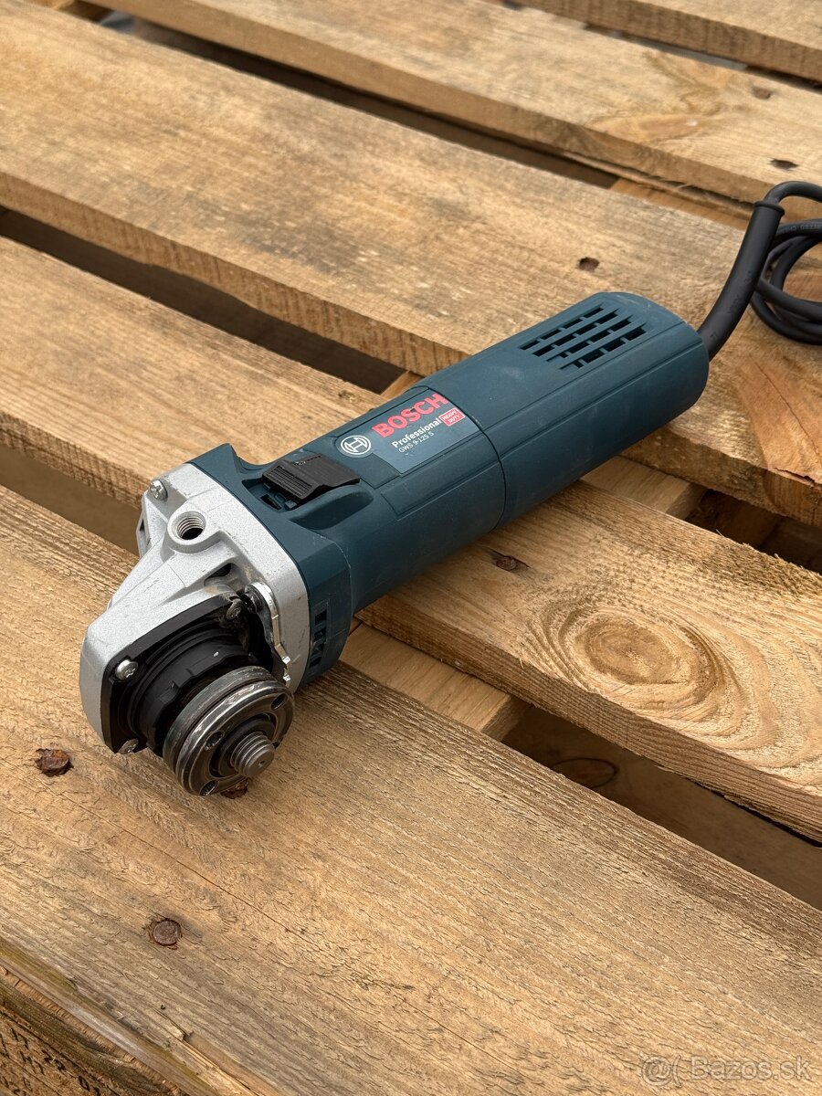 Uhlová brúska s reguláciou otáčok