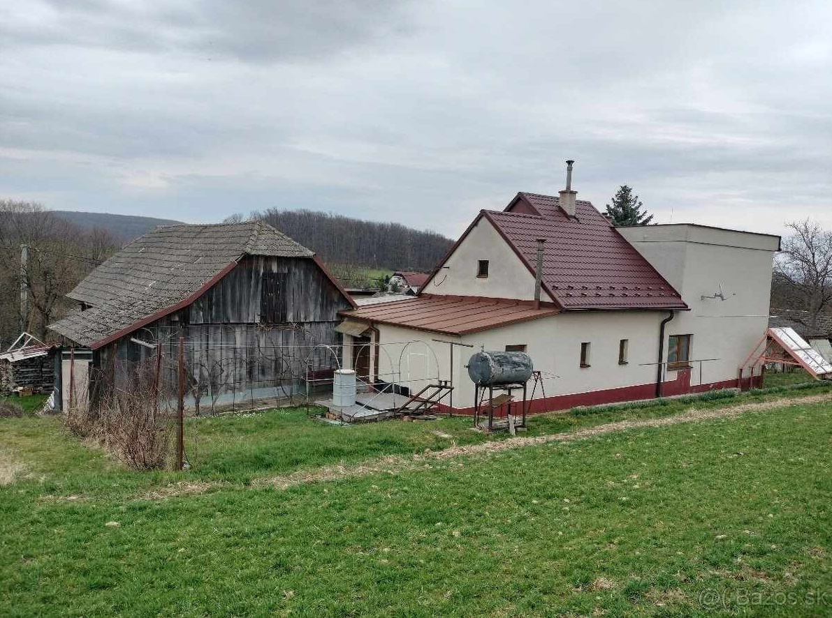 NA POLOSAMOTE DOM,STODOLA aPOZEMOK 4822m2 MYJAVSKÉ KOPANICE