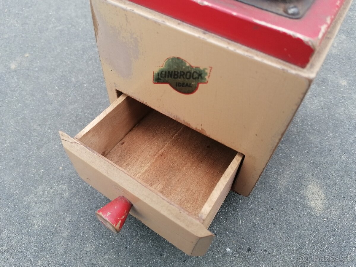 Predám starožitný mlynček na kávu Leinbrock Ideal