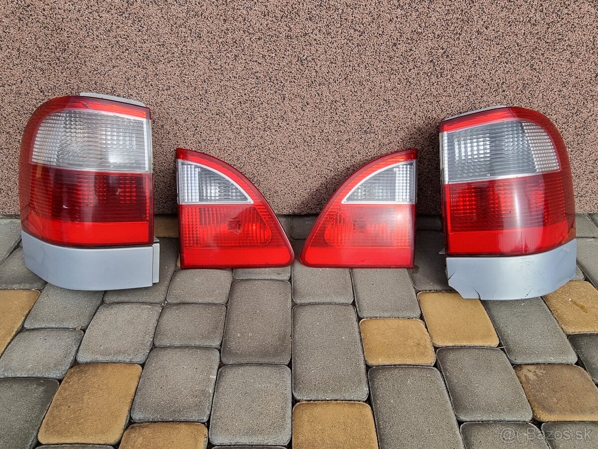 ford galaxy 2002 zadné svetlá