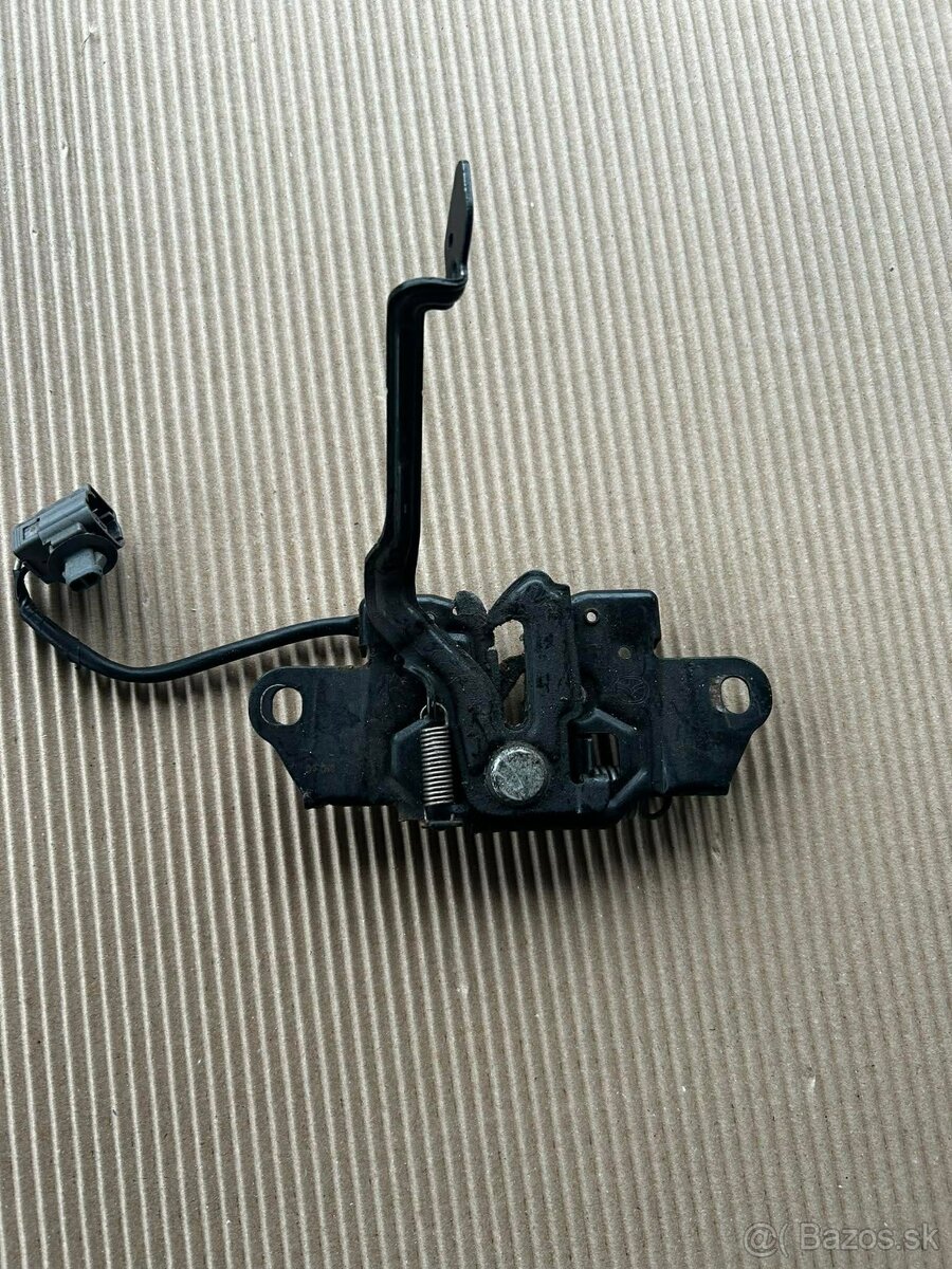 zámok kapoty Mazda CX-5