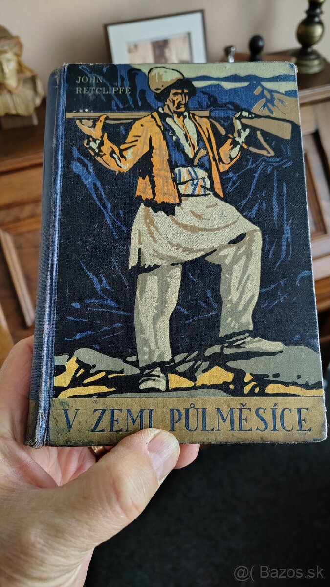 John Retcliffe -V zemi půlměsíce