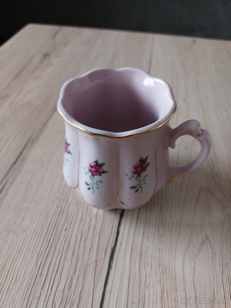 Porcelánový džbán
