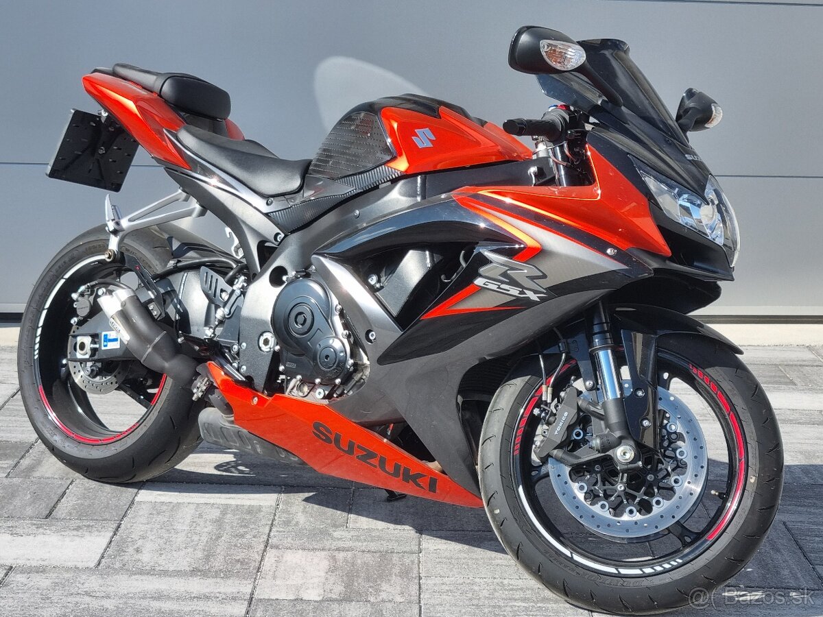 Suzuki GSXR 750 k9