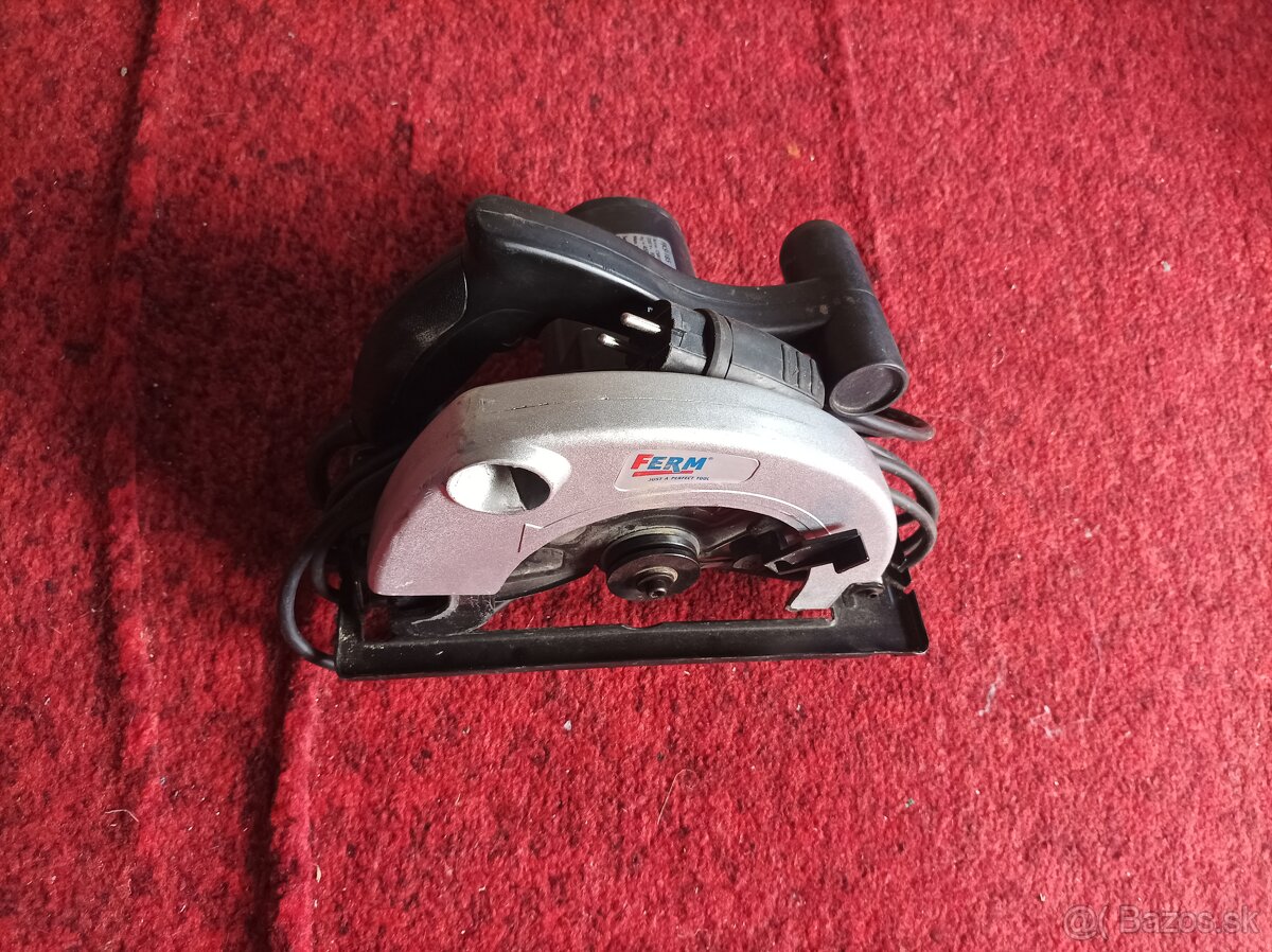 Predám kotúčovu pilu ferm 1200w