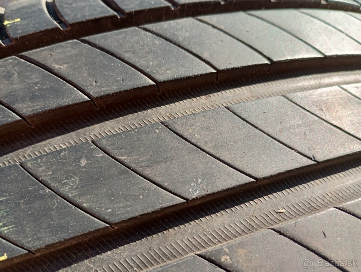 Predam 4ks pneu 205/55/r16 letne 91V Michelin