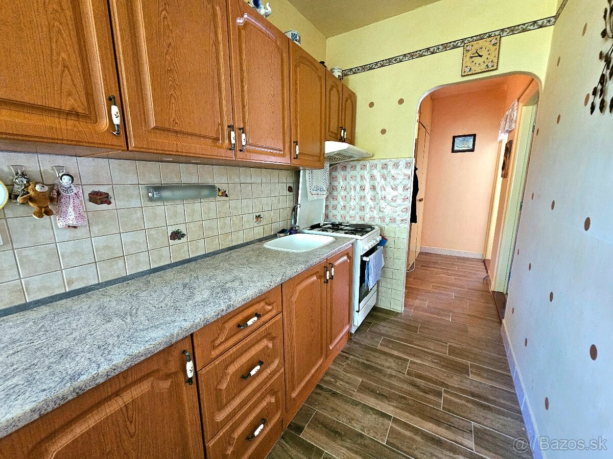 Predaj 2 izbový byt blízko centra Levice