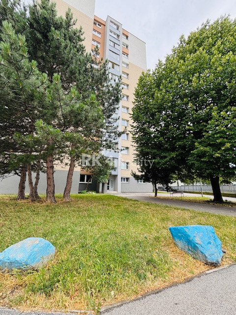 RK4 - NA PREDAJ - 4. izb. byt Bratislava - Petržalka