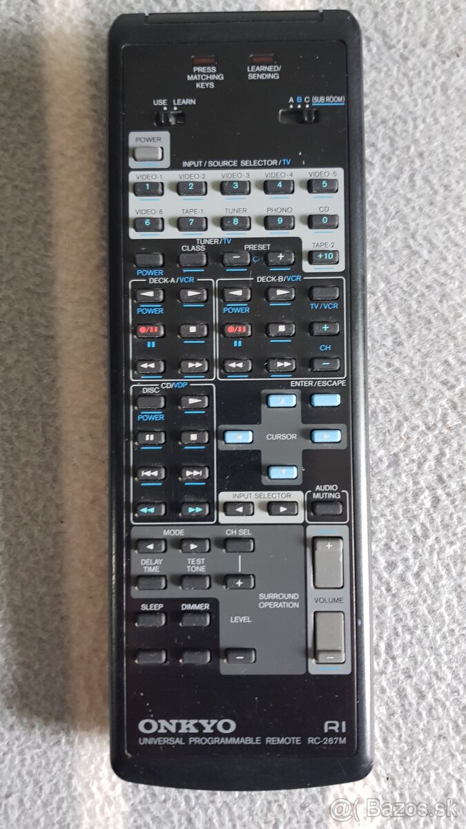 Programovateľný diaľkový ovládač ONKYO RC-267M