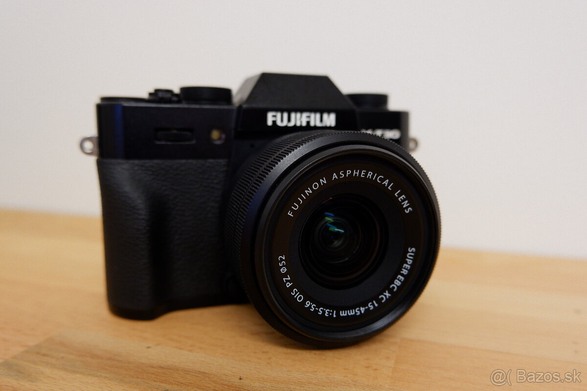 Fujifilm X-T30 Black + Objektív XC 15-45 mm f/3.5-5.6