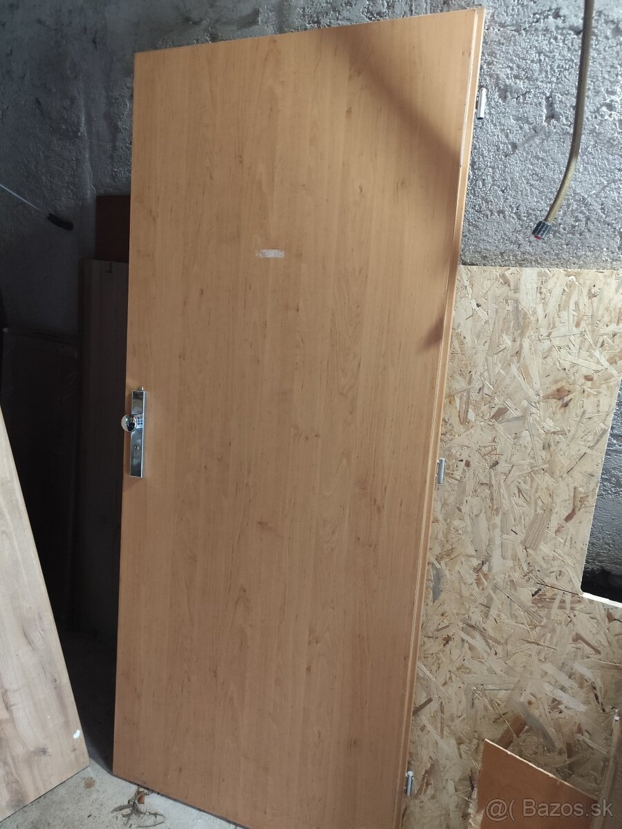 Predám vchodové dvere